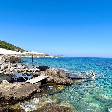 Villa Carisma Island วิส ภายนอก รูปภาพ