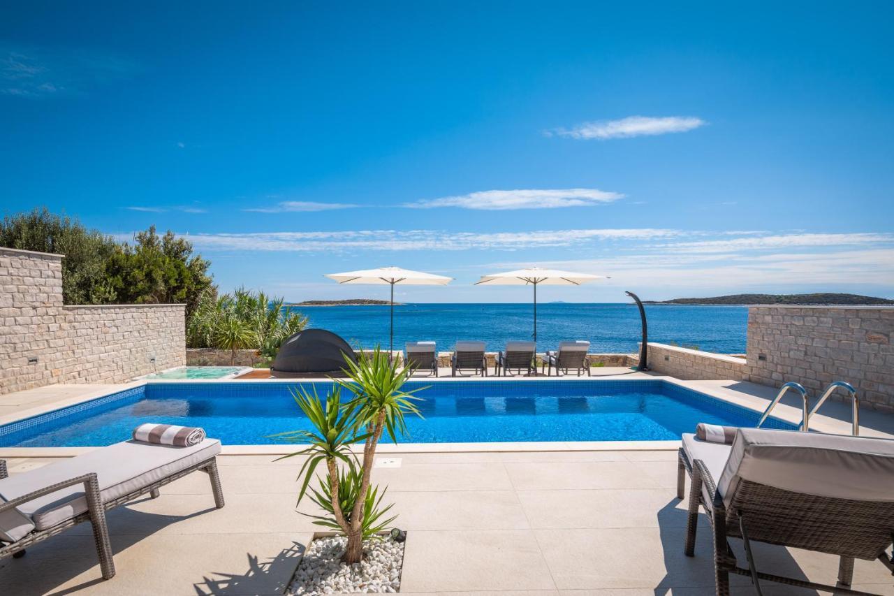 Villa Carisma Island วิส ภายนอก รูปภาพ